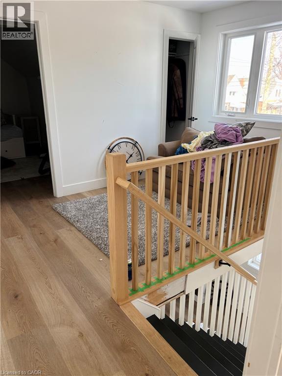 31 Weir Street S, Hamilton, Ontario  L8K 3A3 - Photo 8 - 40802646