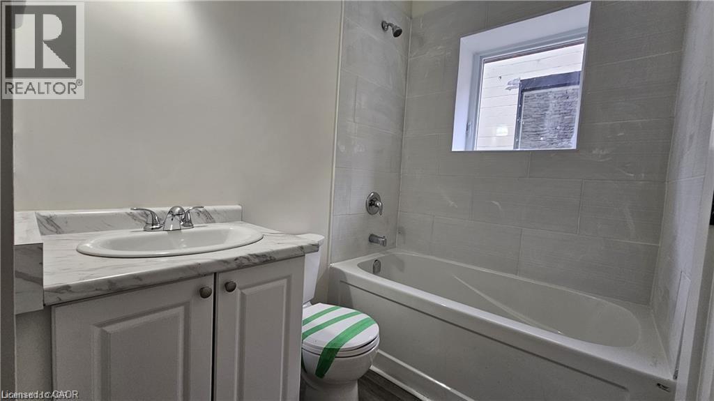 363 Front Street, Belleville, Ontario  K8N 2Z9 - Photo 3 - 40801889