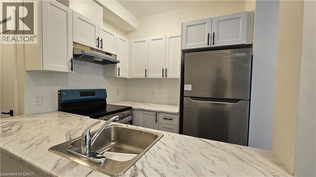 363 Front Street, Belleville, Ontario  K8N 2Z9 - Photo 4 - 40801889