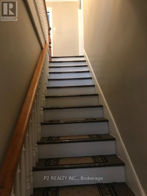 Upper Level - 253 Prospect Street, Newmarket (Gorham-College Manor), Ontario  L3Y 3V1 - Photo 4 - N12753376