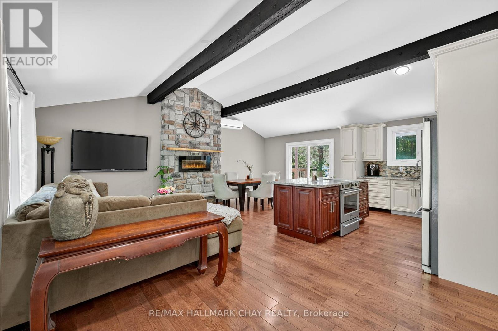 135 Big Bay Point Road, Innisfil, Ontario  L9S 2N3 - Photo 6 - N12753496