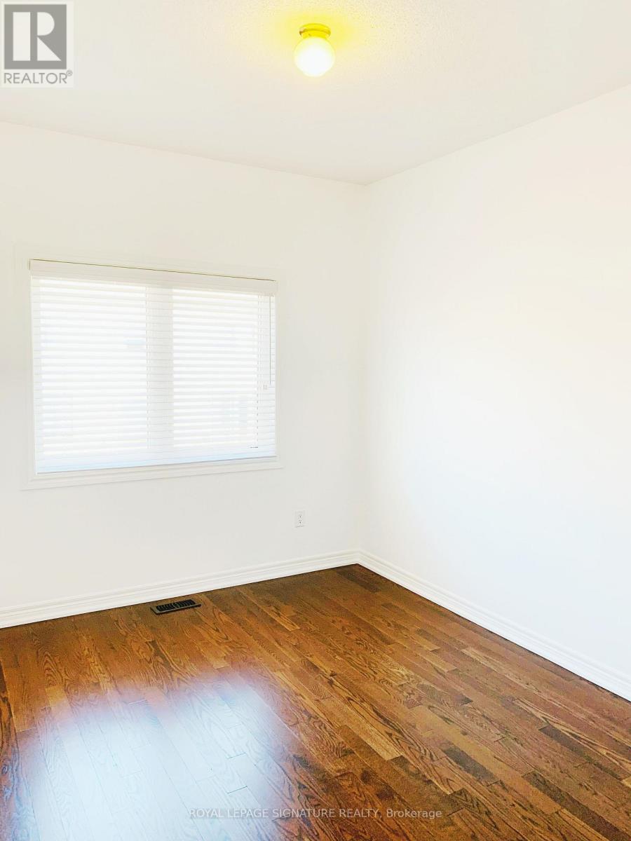 80 Gower Drive, Aurora, Ontario  L4G 7C4 - Photo 10 - N12753502