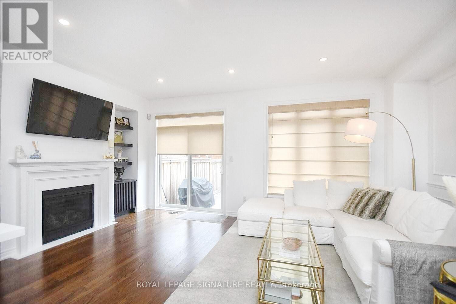 80 Gower Drive, Aurora, Ontario  L4G 7C4 - Photo 4 - N12753502