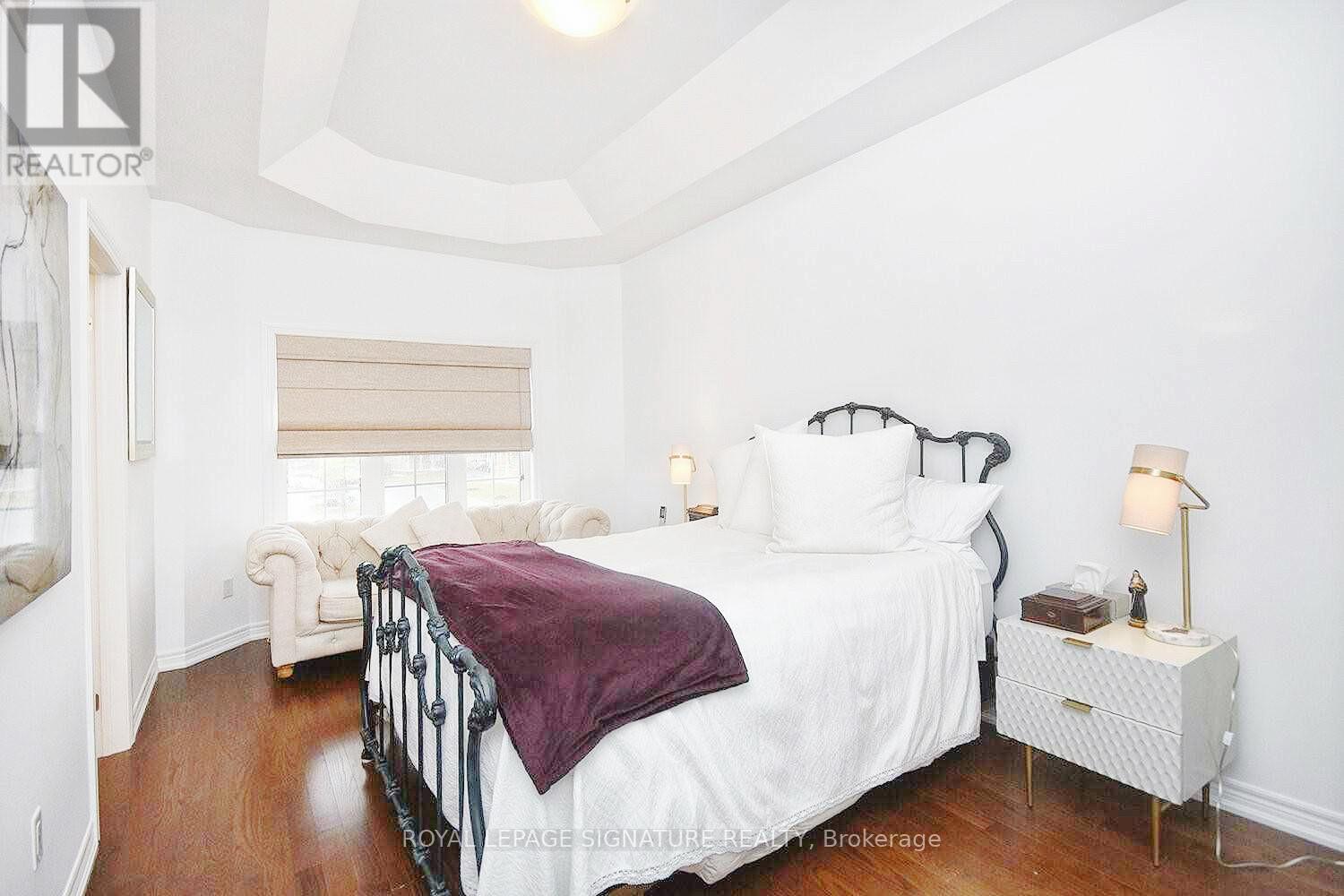 80 Gower Drive, Aurora, Ontario  L4G 7C4 - Photo 6 - N12753502