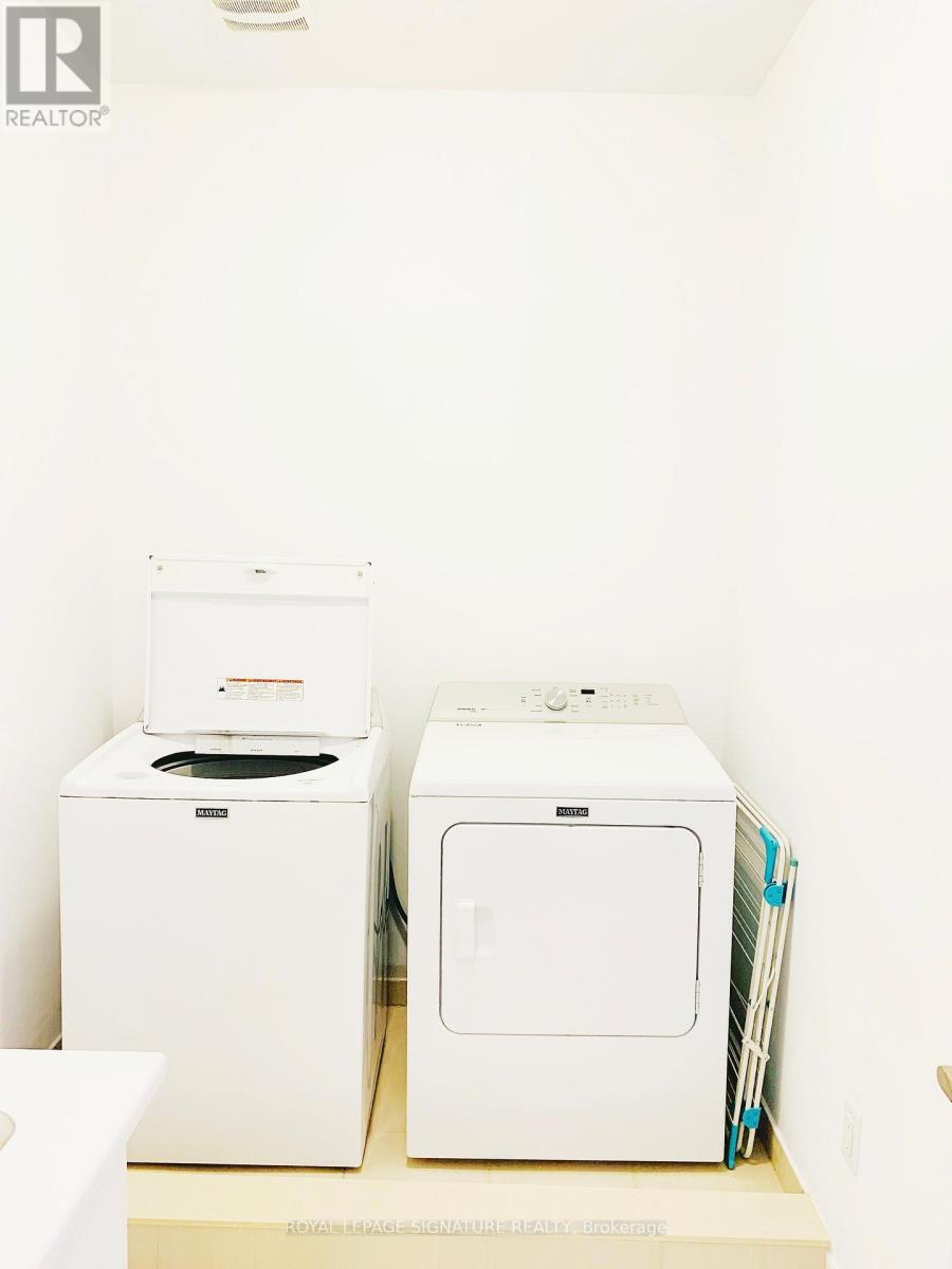 80 Gower Drive, Aurora, Ontario  L4G 7C4 - Photo 9 - N12753502