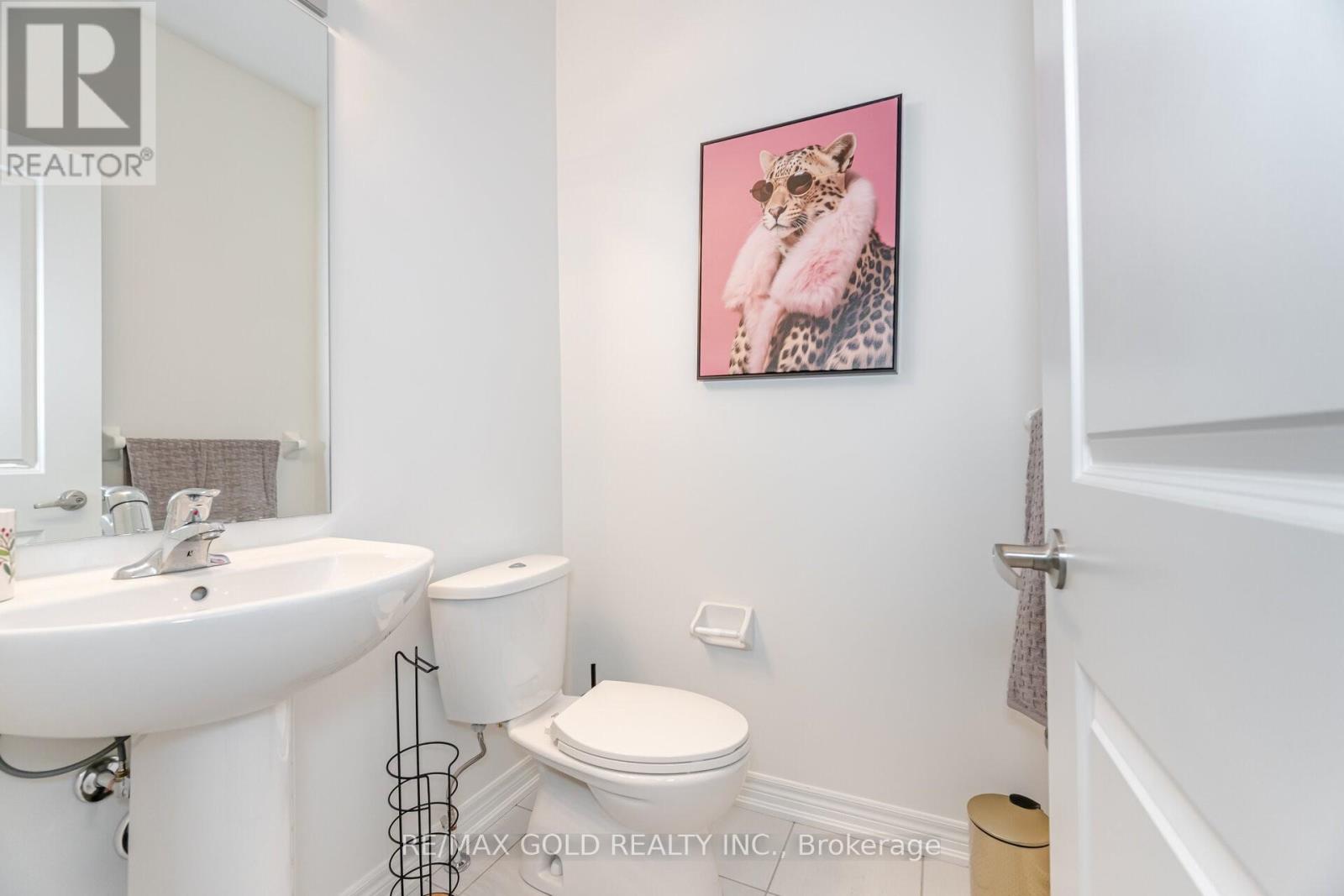 162 Hartington Street, Vaughan (Kleinburg), Ontario  L4H 5J5 - Photo 10 - N12753566