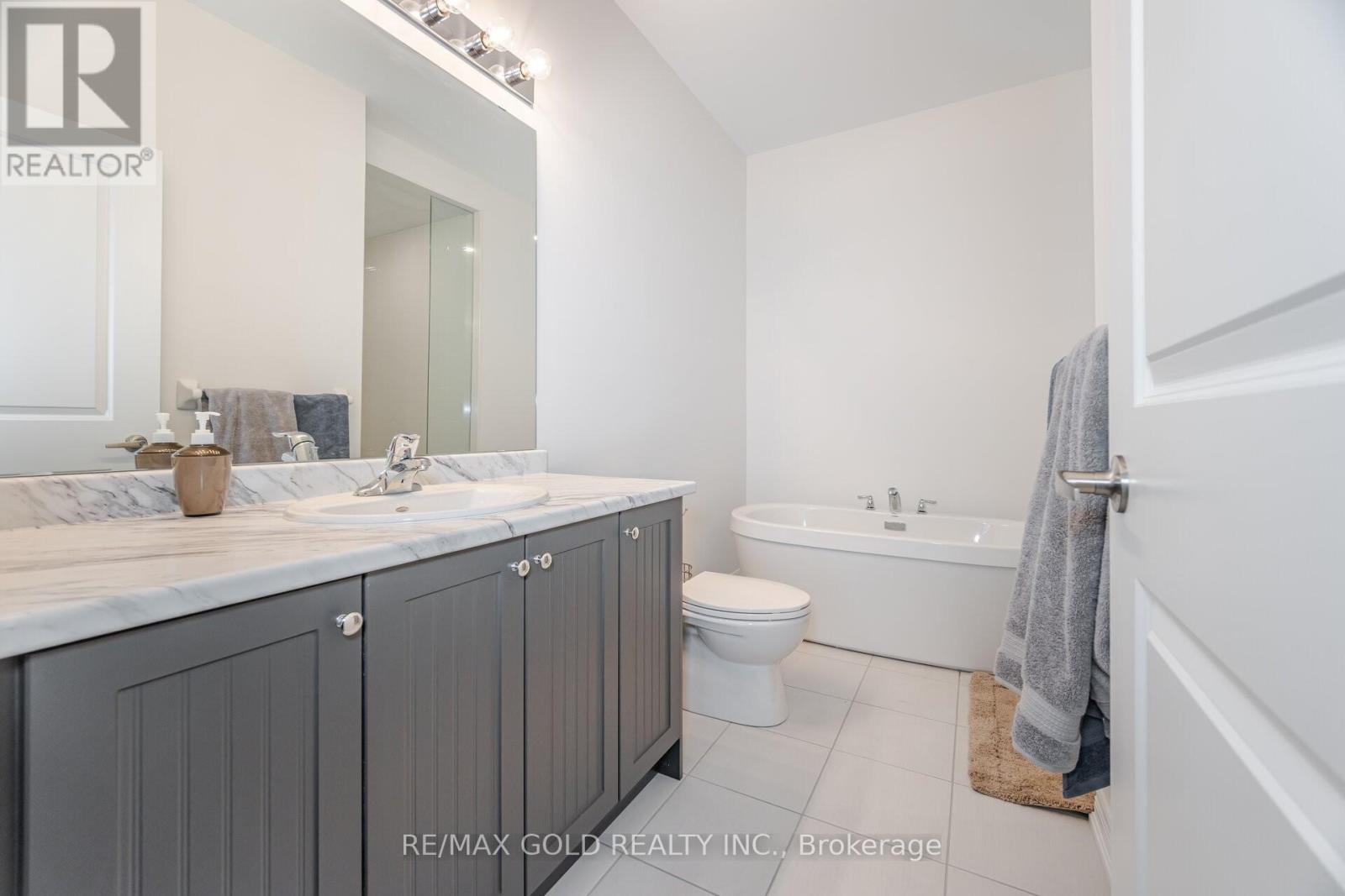 162 Hartington Street, Vaughan (Kleinburg), Ontario  L4H 5J5 - Photo 13 - N12753566