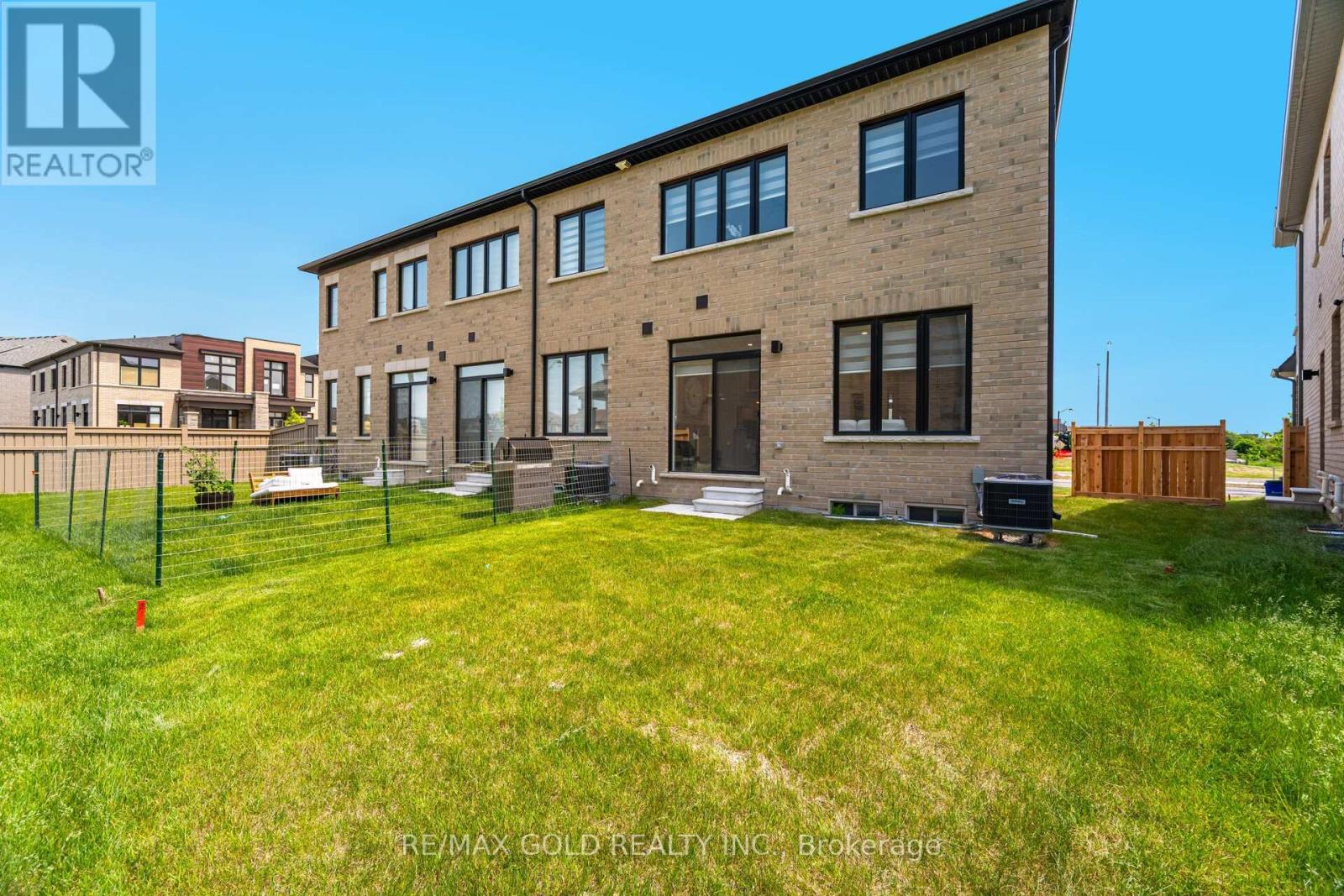 162 Hartington Street, Vaughan (Kleinburg), Ontario  L4H 5J5 - Photo 20 - N12753566