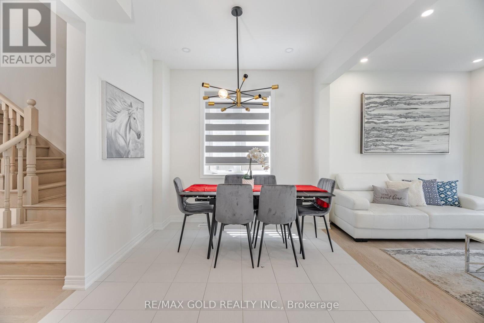 162 Hartington Street, Vaughan (Kleinburg), Ontario  L4H 5J5 - Photo 3 - N12753566