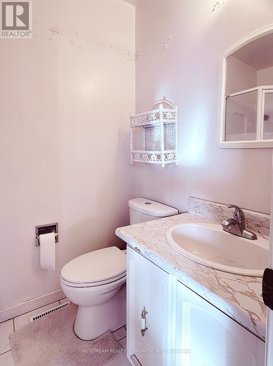 653 Village Parkway, Markham (Unionville), Ontario  L3R 2R2 - Photo 12 - N12753582