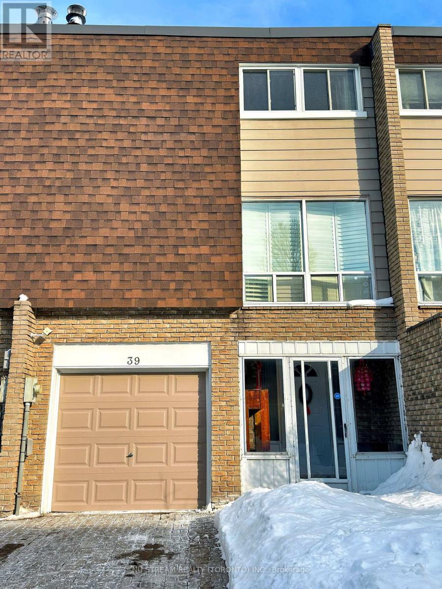 653 Village Parkway, Markham (Unionville), Ontario  L3R 2R2 - Photo 14 - N12753582