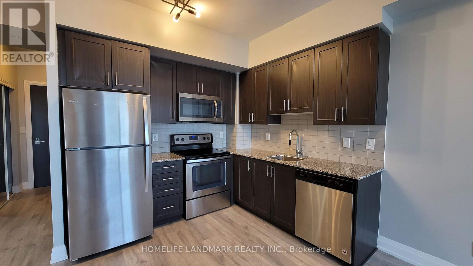 2004 - 3600 Highway 7 Road, Vaughan (East Woodbridge), Ontario  L4L 0G7 - Photo 12 - N12753614