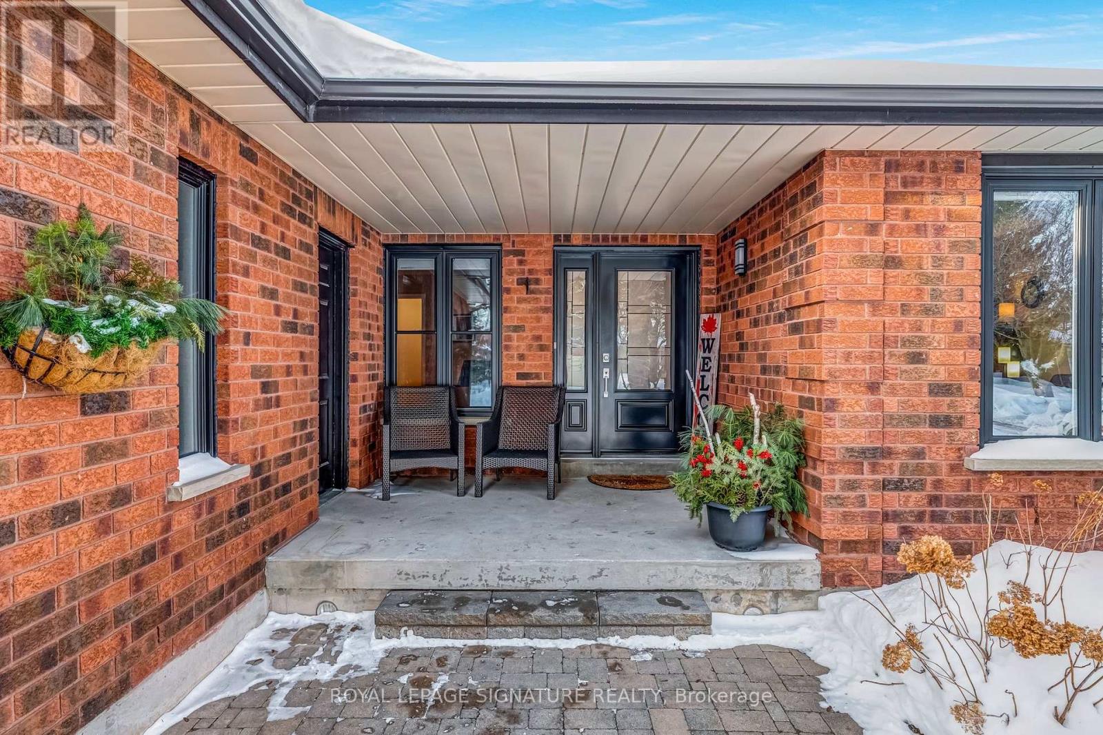 4 Enzo Crescent, Uxbridge, Ontario  L9P 1M1 - Photo 2 - N12753648