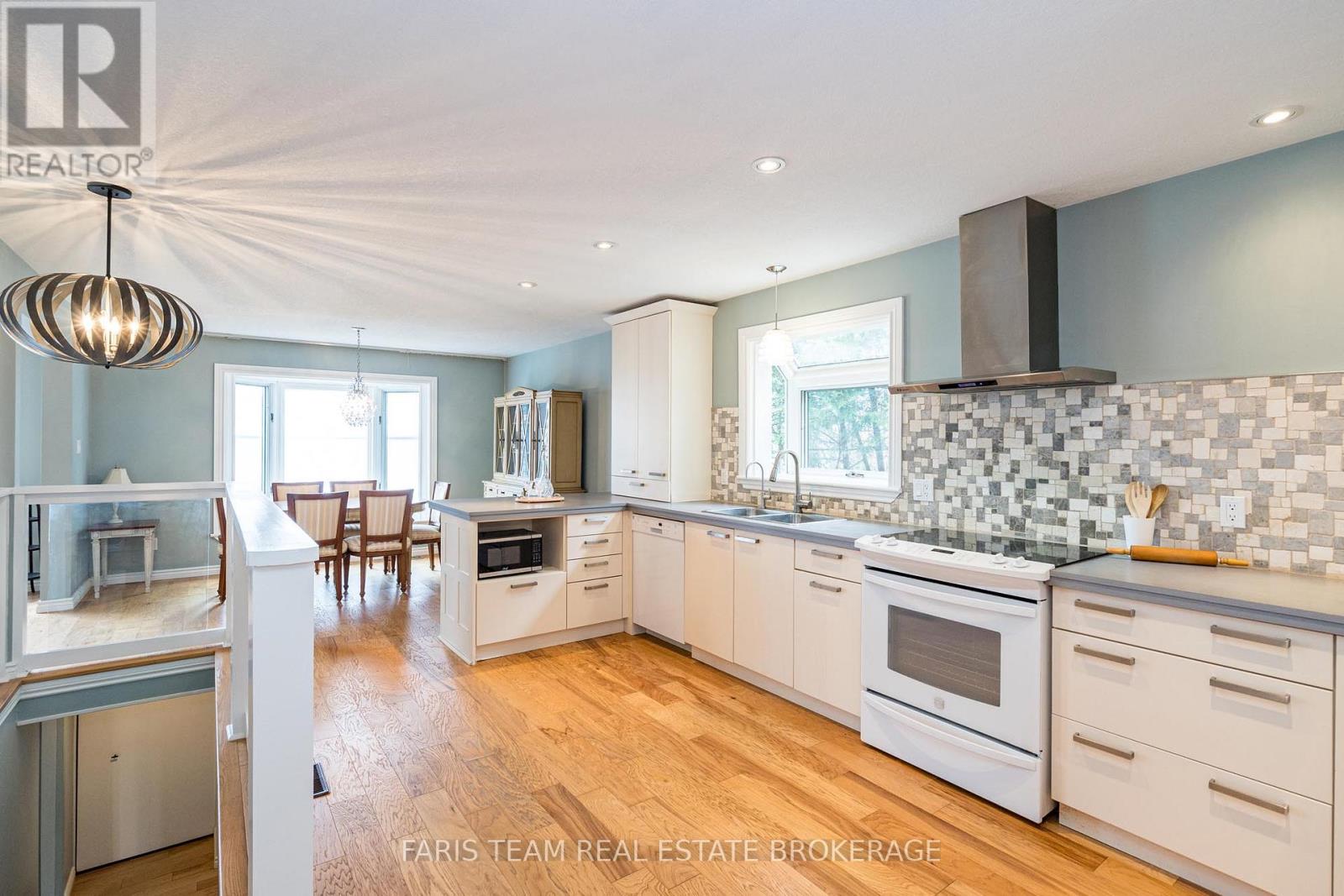 481 Islandview Lane, Midland, Ontario  L4R 5H4 - Photo 10 - S12753536