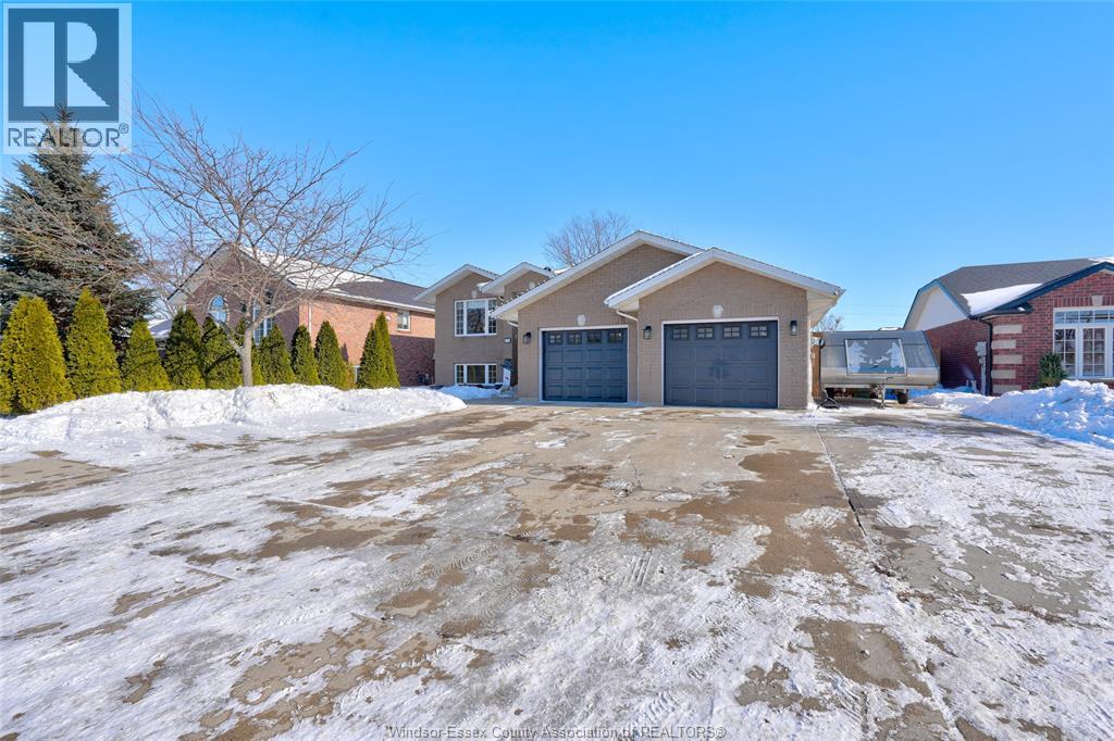 833 Southwood Drive, Lakeshore, Ontario  N8L 1G1 - Photo 3 - 26002400
