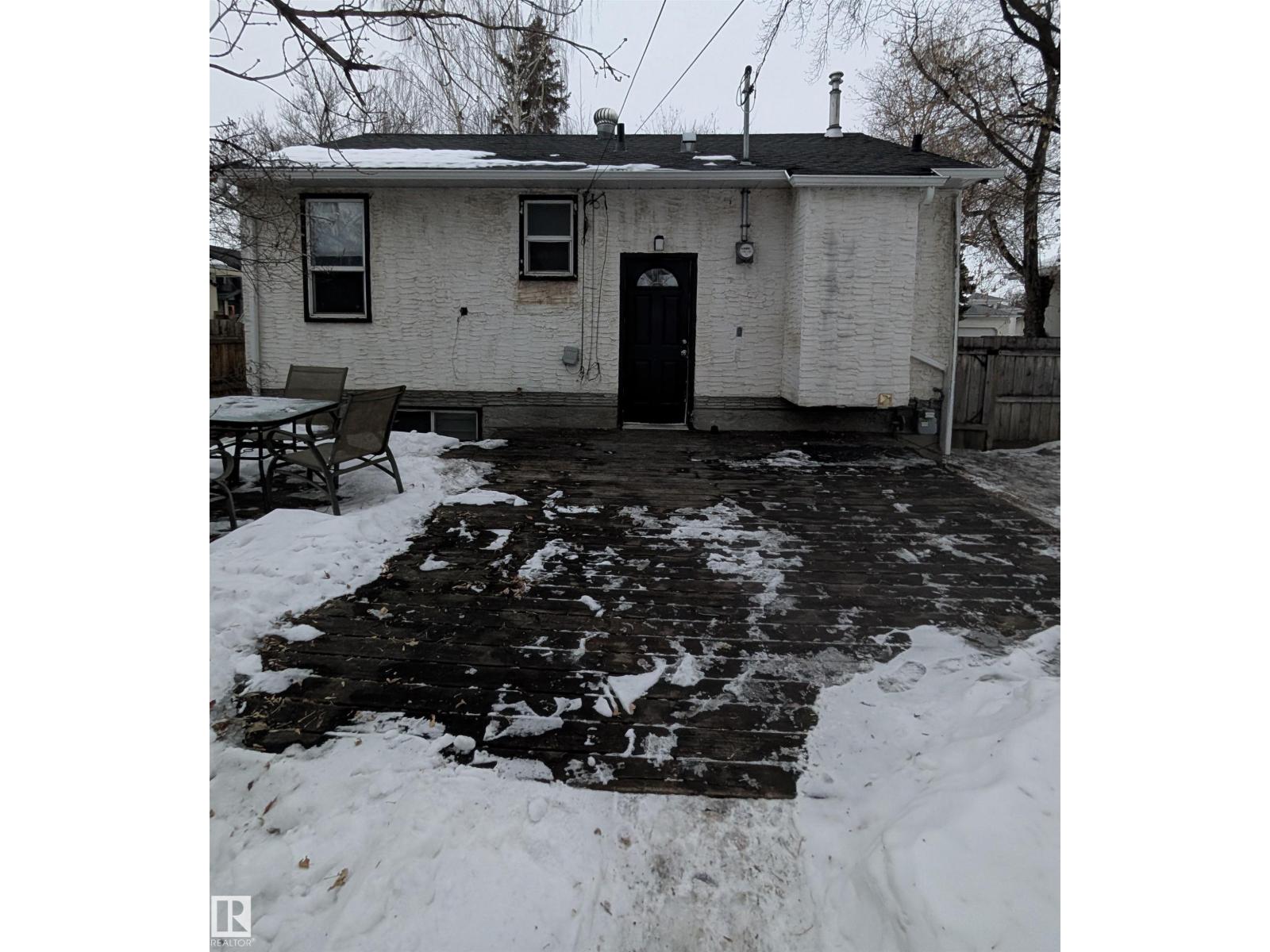 9734 152 St Nw, Edmonton, Alberta  T5P 1X1 - Photo 2 - E4471542