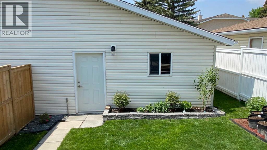 3667 Sierra Morena Road Sw, Calgary, Alberta  T3H 3A6 - Photo 46 - A2277088