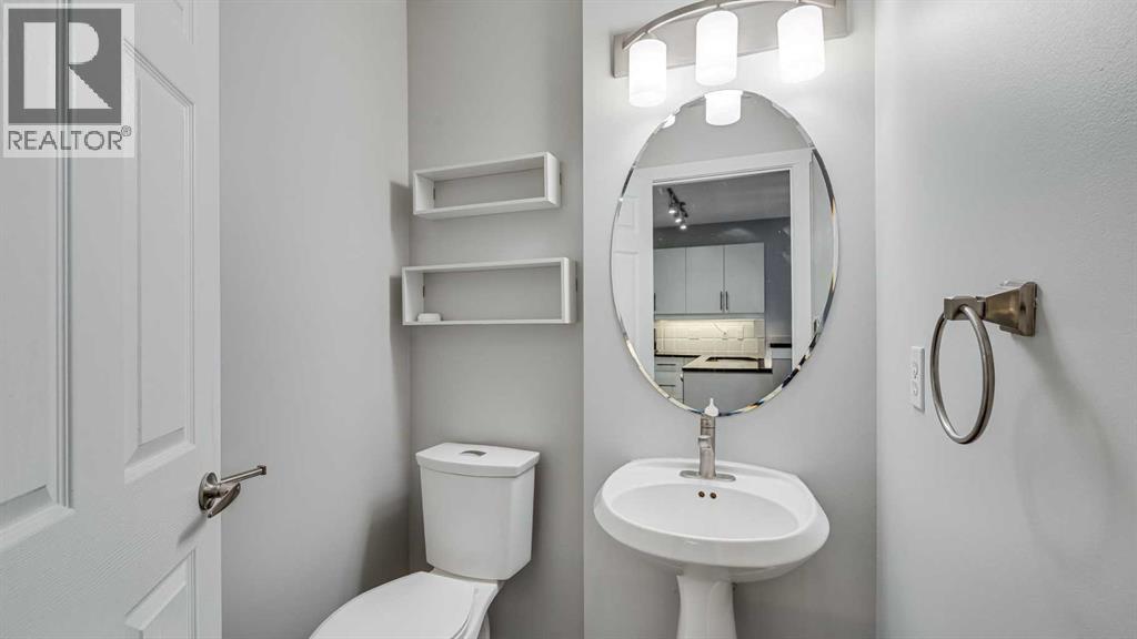 3667 Sierra Morena Road Sw, Calgary, Alberta  T3H 3A6 - Photo 16 - A2277088