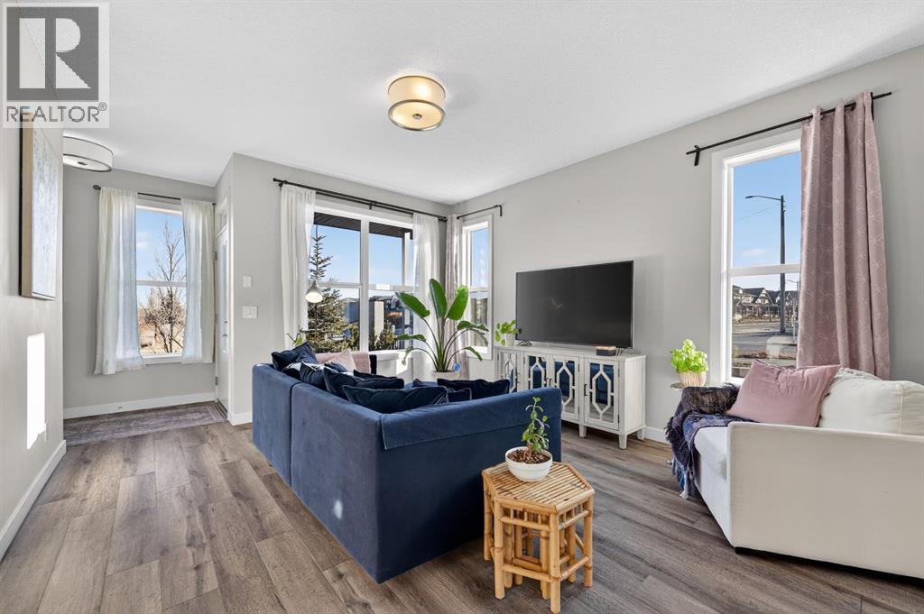 9 Walcrest Gate Se, Calgary, Alberta  T2X 4G3 - Photo 7 - A2280595