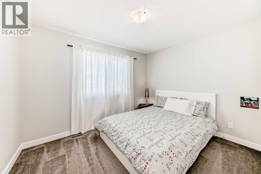 197 Willow Park, Cochrane, Alberta  T4C 2N2 - Photo 30 - A2281281