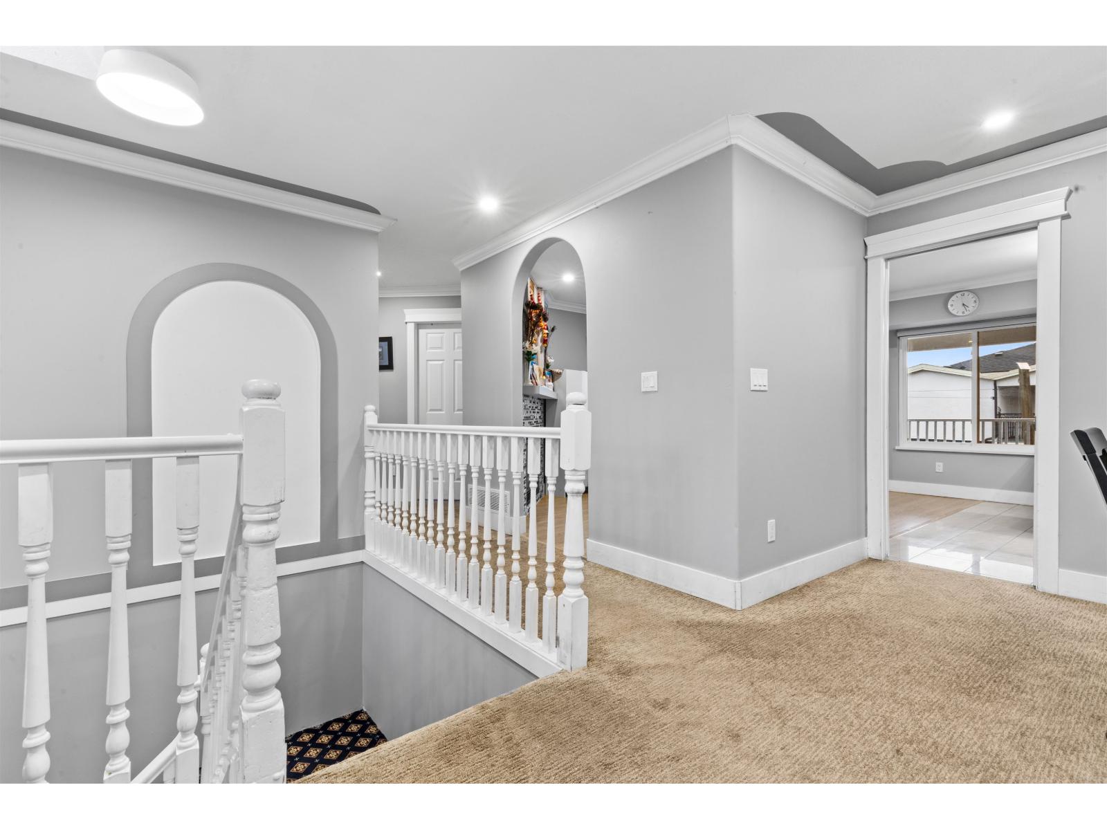 31954 Samuel Court, Abbotsford, British Columbia  V2T 5M7 - Photo 5 - R3085381