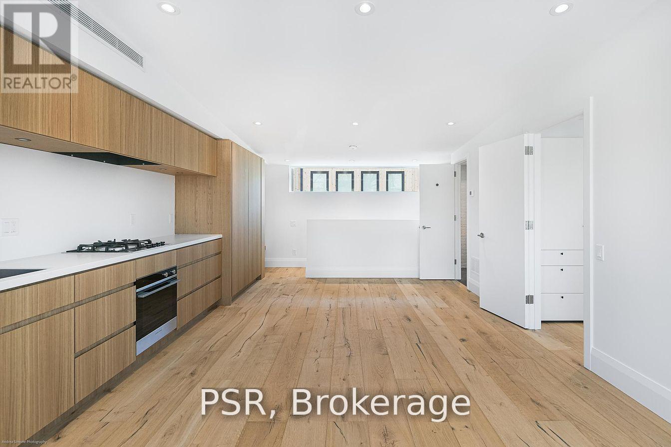 D - 786 Ossington Avenue, Toronto, Ontario  M6G 3V1 - Photo 4 - W12753408