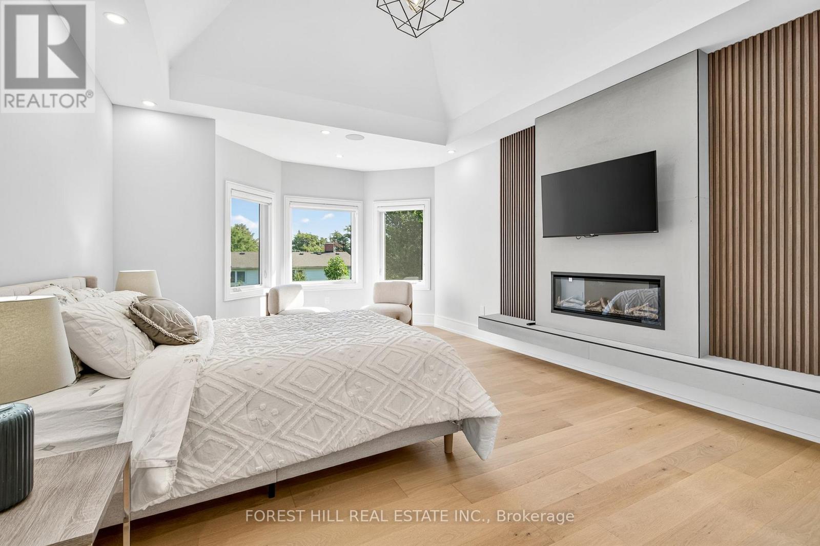 221 Morden Road, Oakville, Ontario  L6K 2S2 - Photo 29 - W12753410