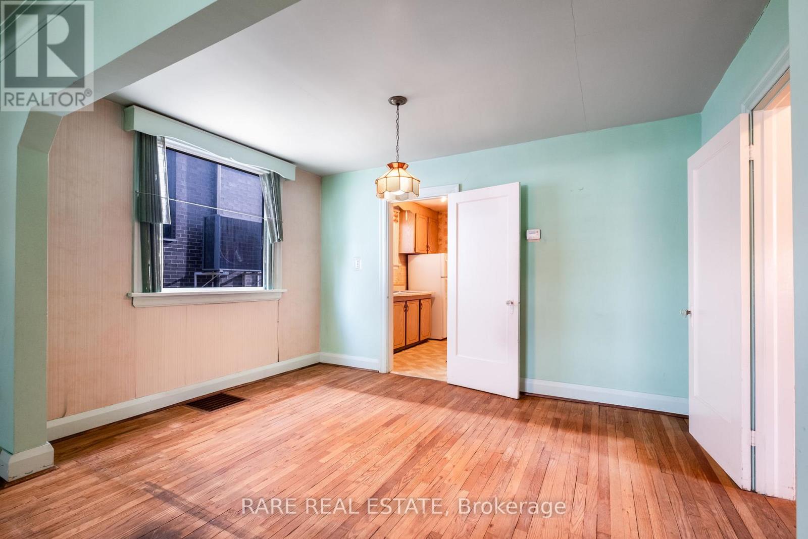 1141 Glengrove Avenue, Toronto, Ontario  M6B 2K5 - Photo 15 - W12753452