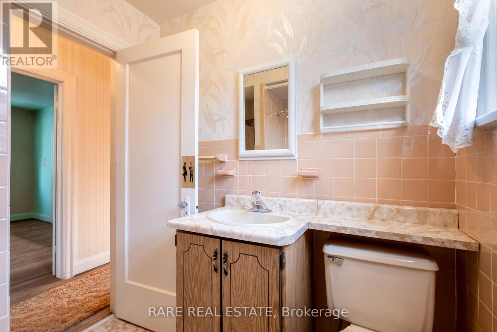 1141 Glengrove Avenue, Toronto, Ontario  M6B 2K5 - Photo 32 - W12753452