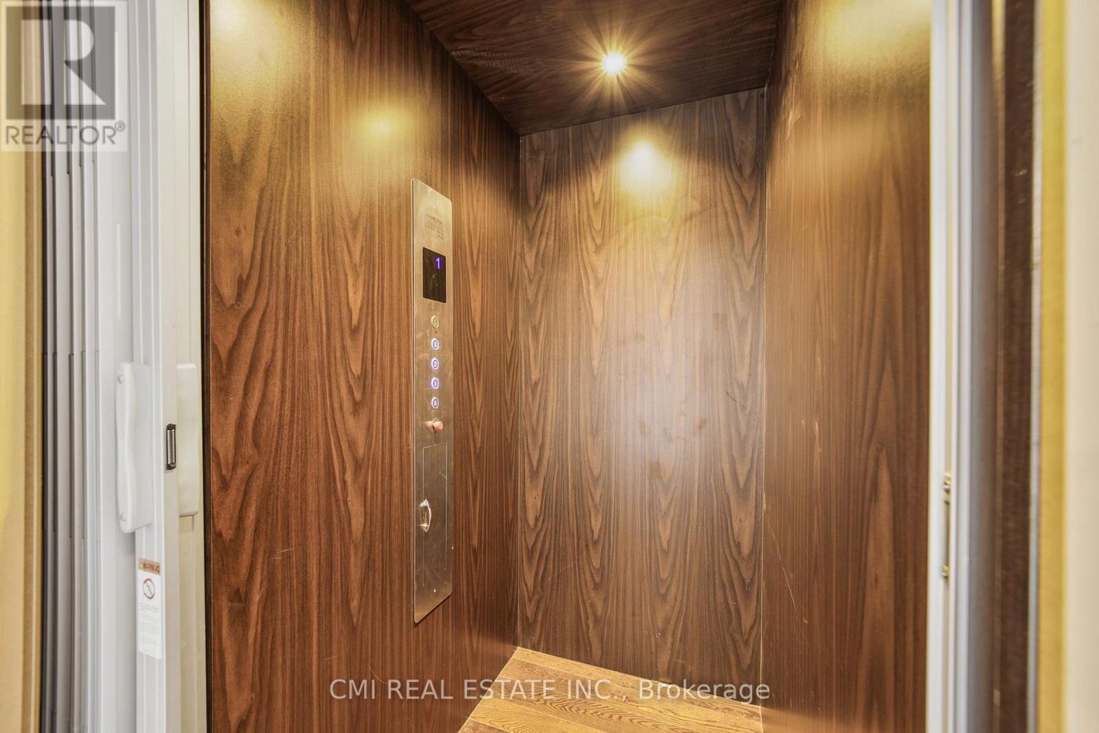 2122 Royal Gala Circle, Mississauga, Ontario  L4Y 0H2 - Photo 10 - W12753474