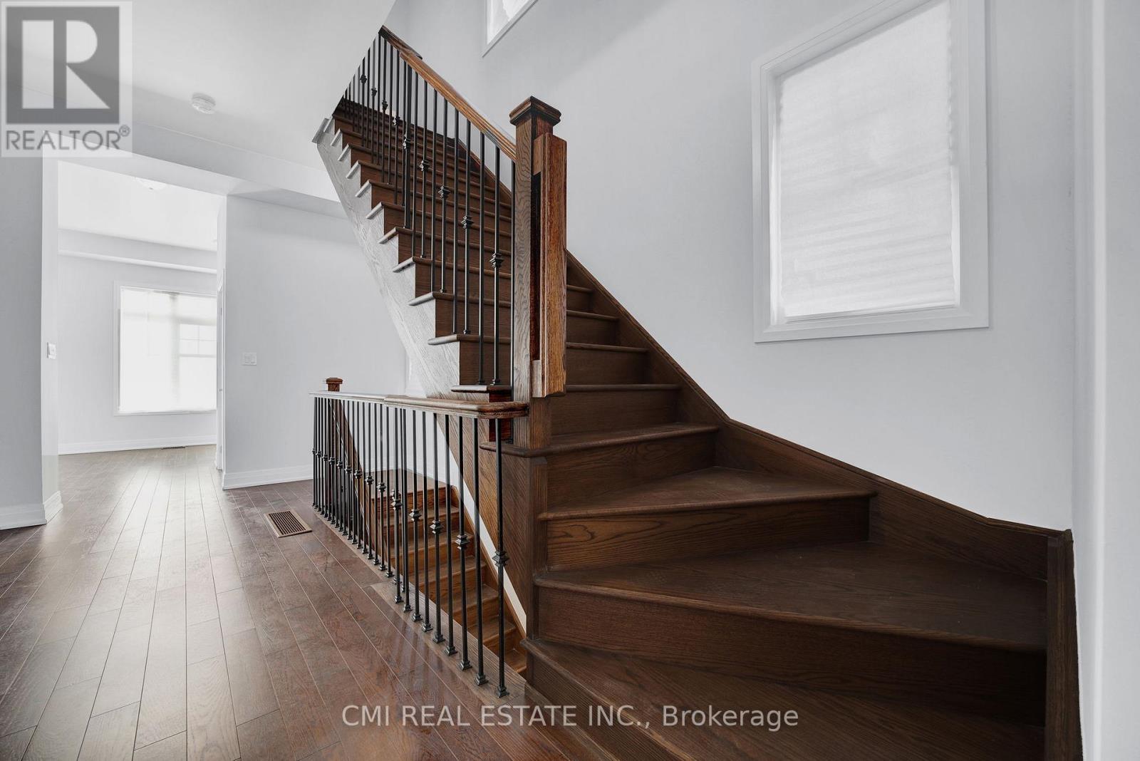 2122 Royal Gala Circle, Mississauga, Ontario  L4Y 0H2 - Photo 19 - W12753474