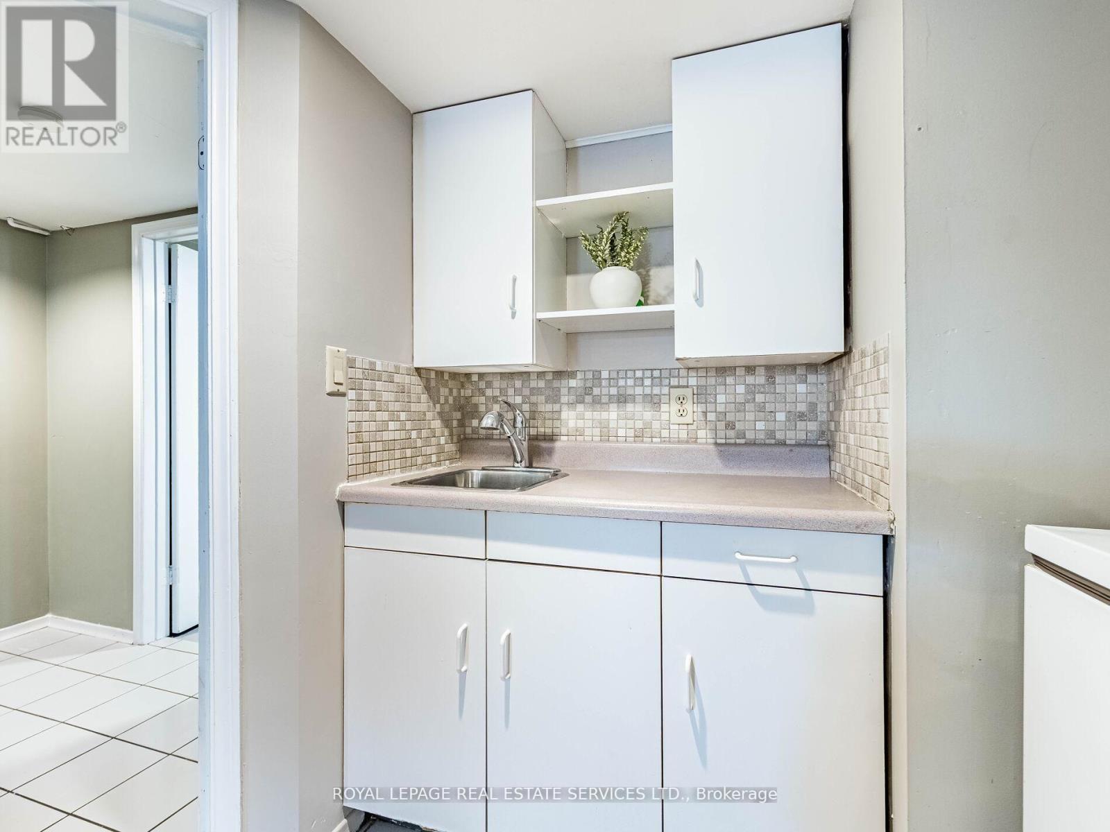 29 Woodward Avenue, Brampton, Ontario  L6V 1K2 - Photo 27 - W12753518