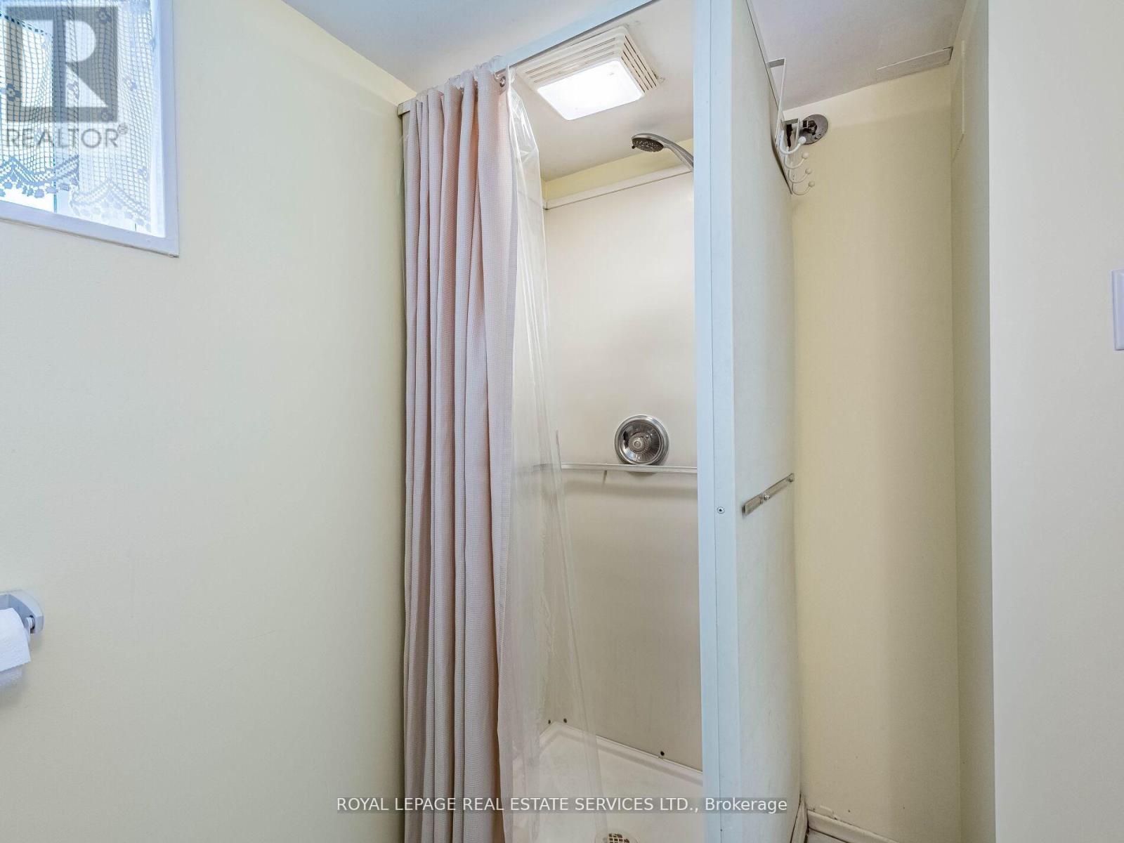 29 Woodward Avenue, Brampton, Ontario  L6V 1K2 - Photo 36 - W12753518