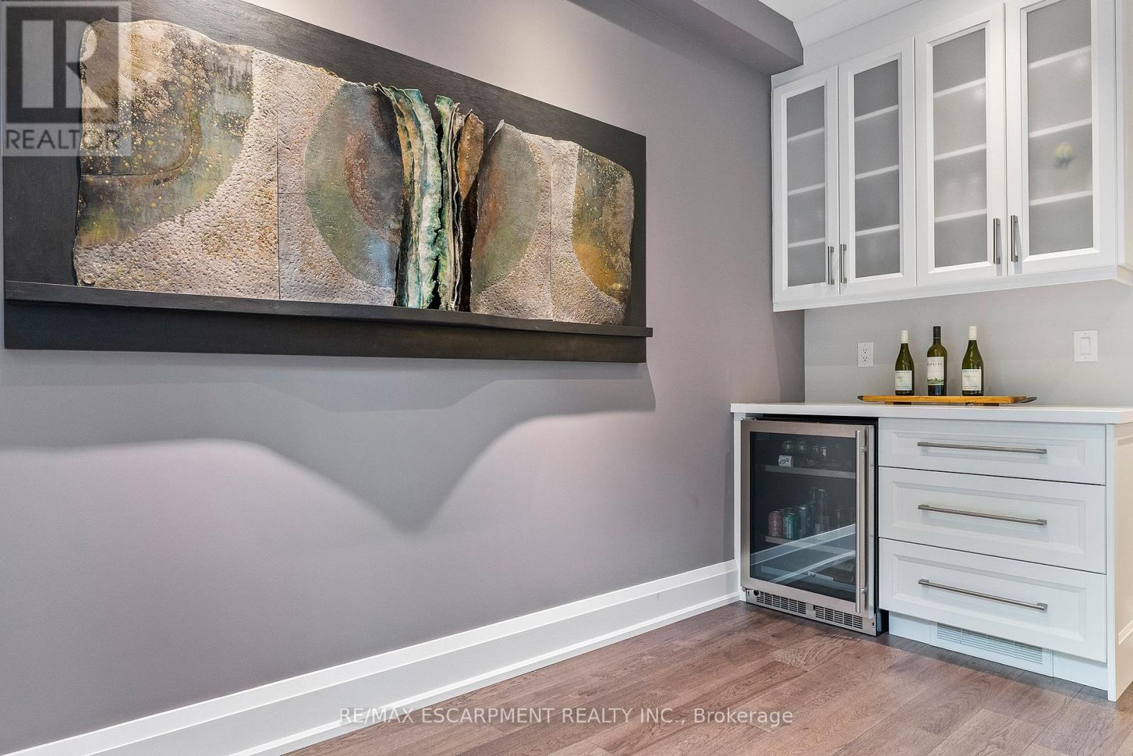 24 Cayuga Avenue, Mississauga, Ontario  L5G 3S7 - Photo 17 - W12753556