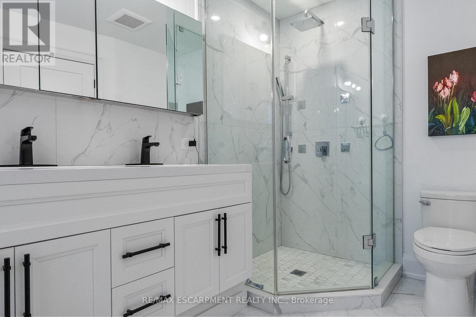 24 Cayuga Avenue, Mississauga, Ontario  L5G 3S7 - Photo 25 - W12753556