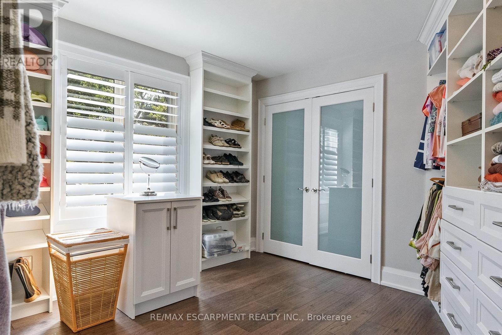 24 Cayuga Avenue, Mississauga, Ontario  L5G 3S7 - Photo 27 - W12753556