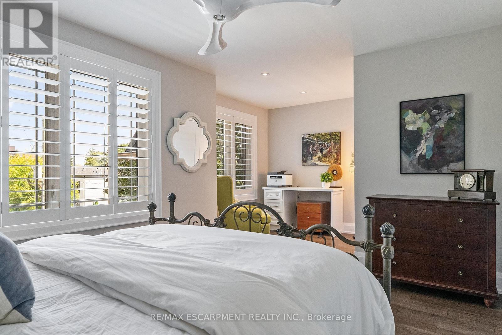 24 Cayuga Avenue, Mississauga, Ontario  L5G 3S7 - Photo 31 - W12753556