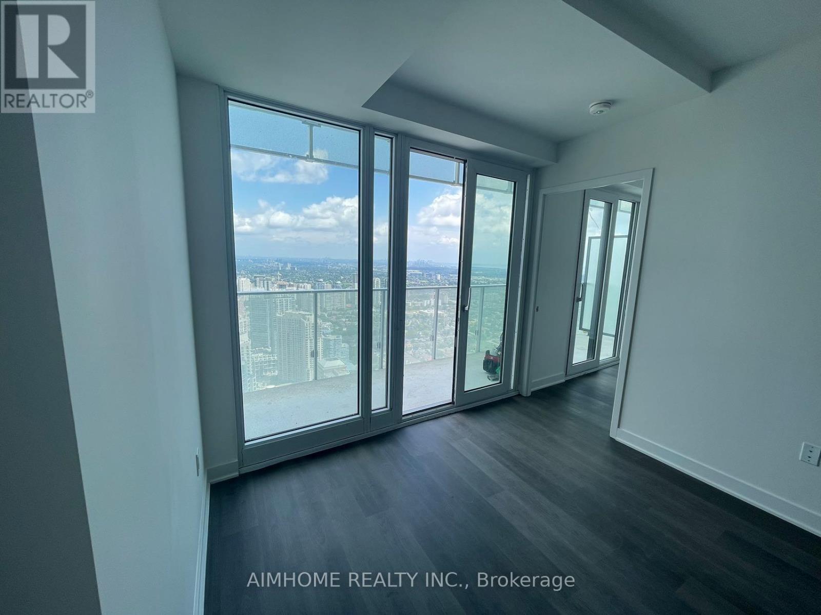 5302 - 3900 Confederation Parkway, Mississauga, Ontario  L5B 0M3 - Photo 4 - W12753558