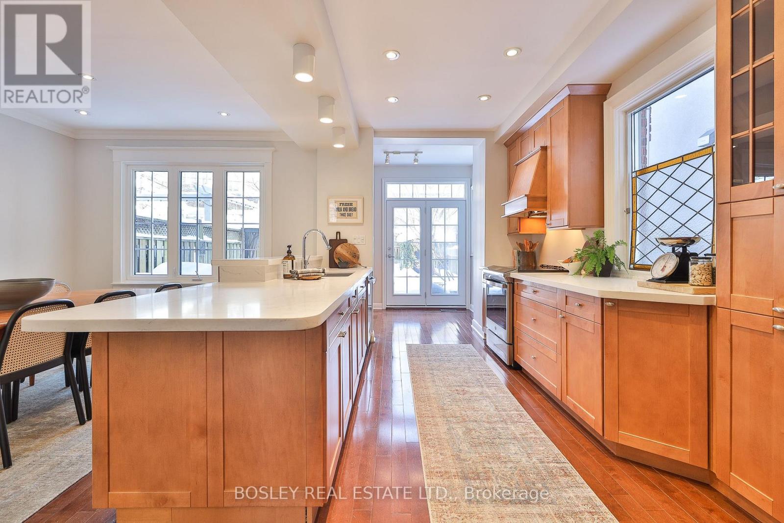 413 Beresford Avenue, Toronto, Ontario  M6S 3B6 - Photo 13 - W12753562