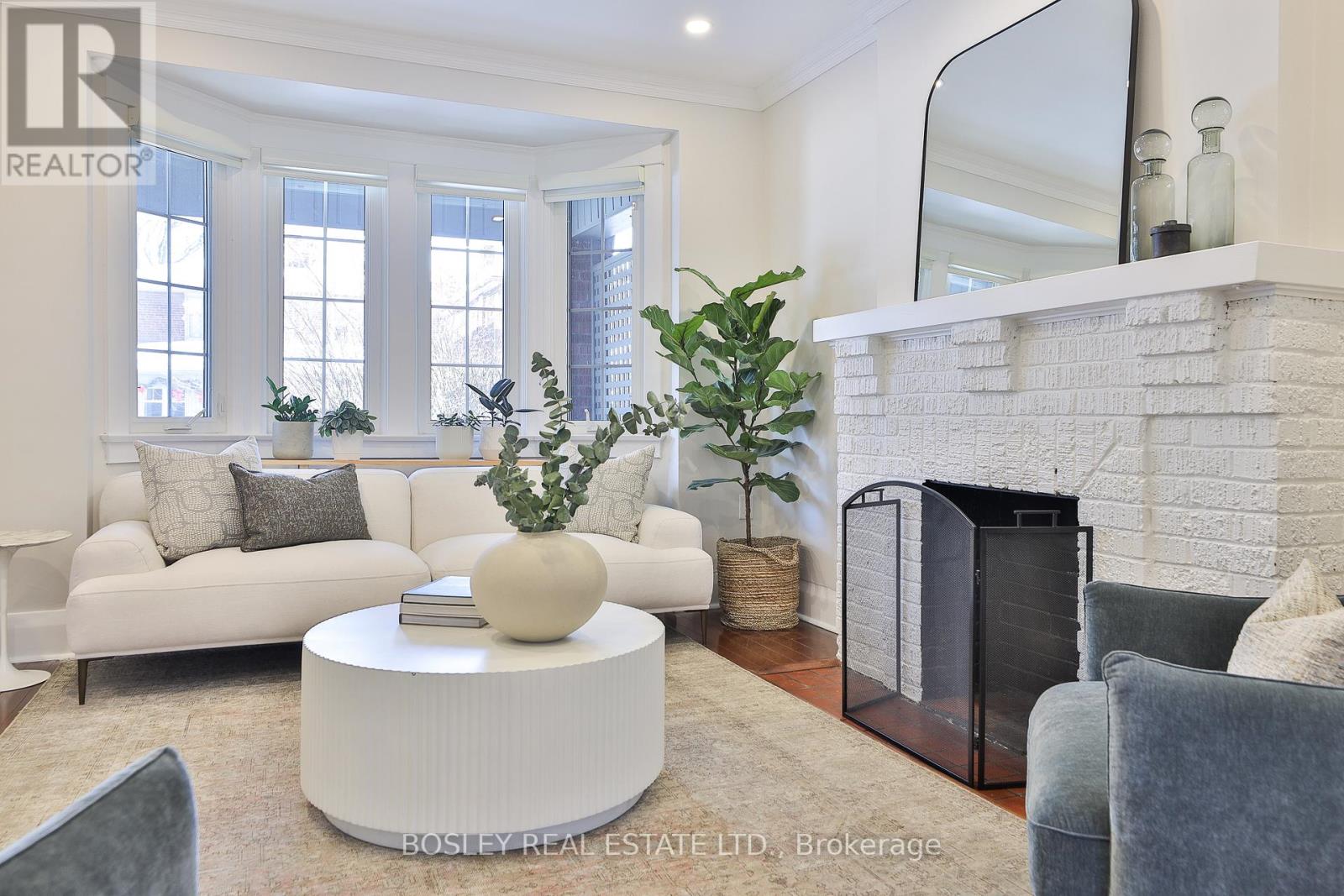 413 Beresford Avenue, Toronto, Ontario  M6S 3B6 - Photo 2 - W12753562