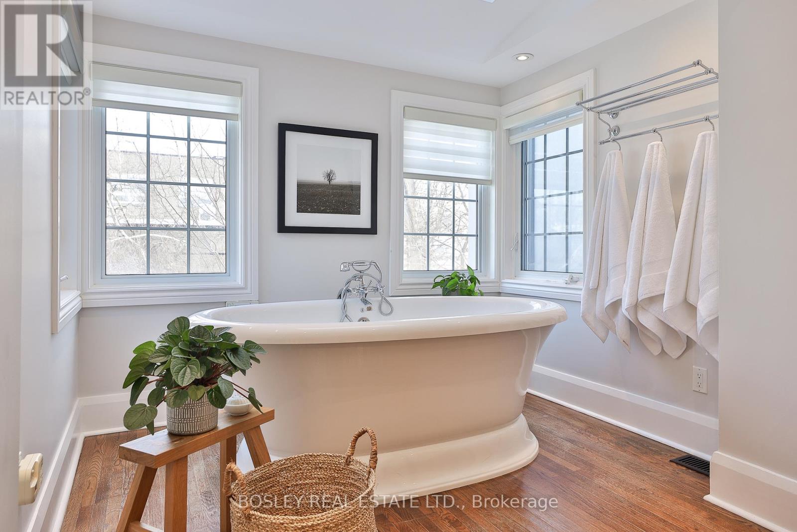 413 Beresford Avenue, Toronto, Ontario  M6S 3B6 - Photo 20 - W12753562