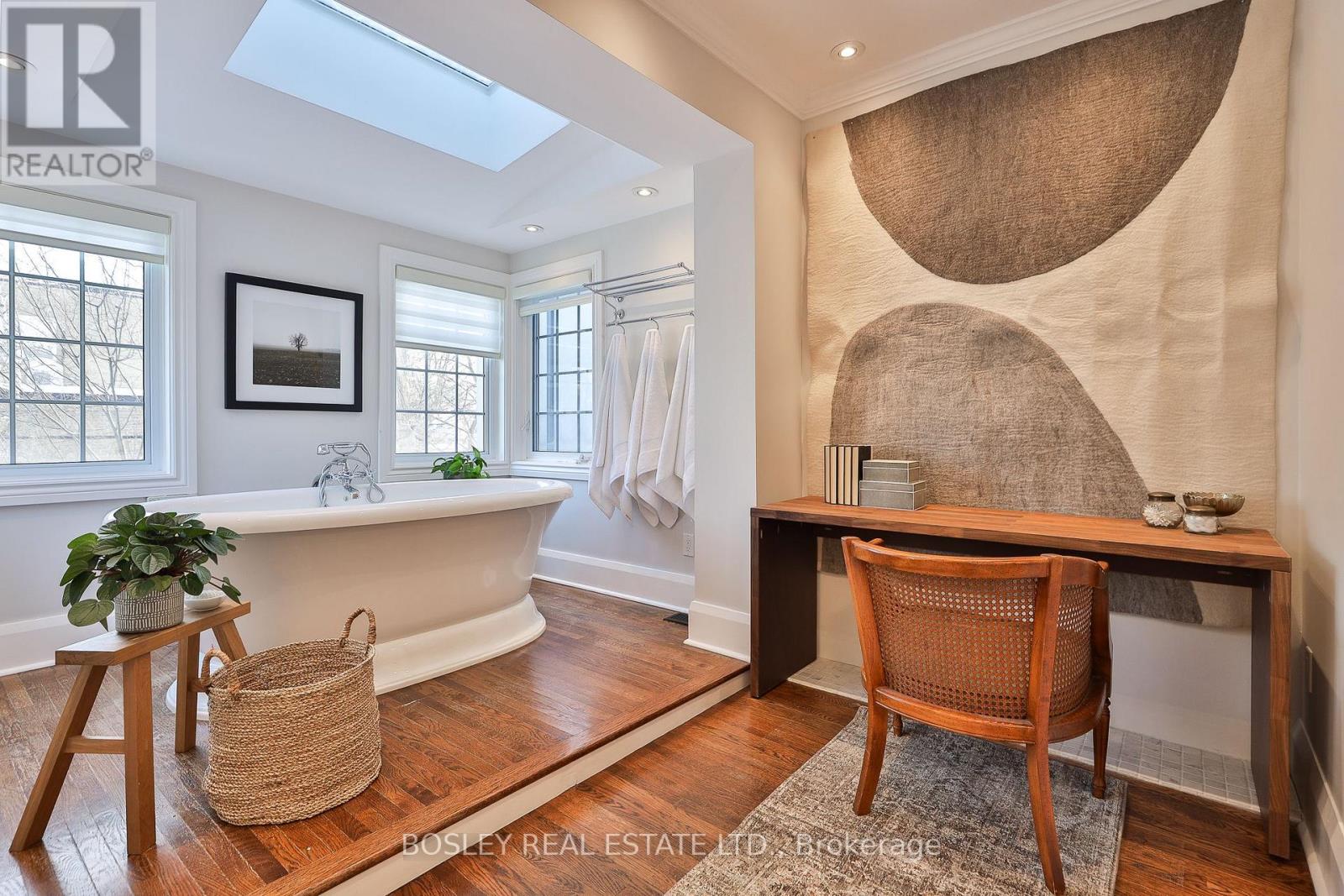 413 Beresford Avenue, Toronto, Ontario  M6S 3B6 - Photo 22 - W12753562