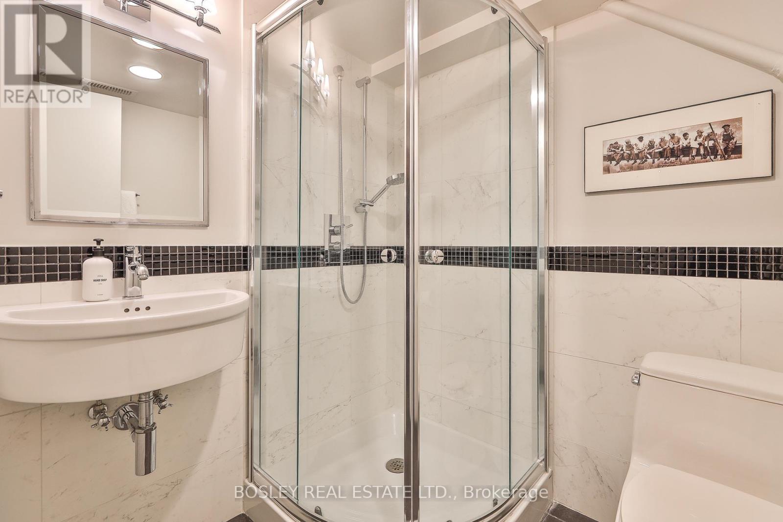 413 Beresford Avenue, Toronto, Ontario  M6S 3B6 - Photo 39 - W12753562