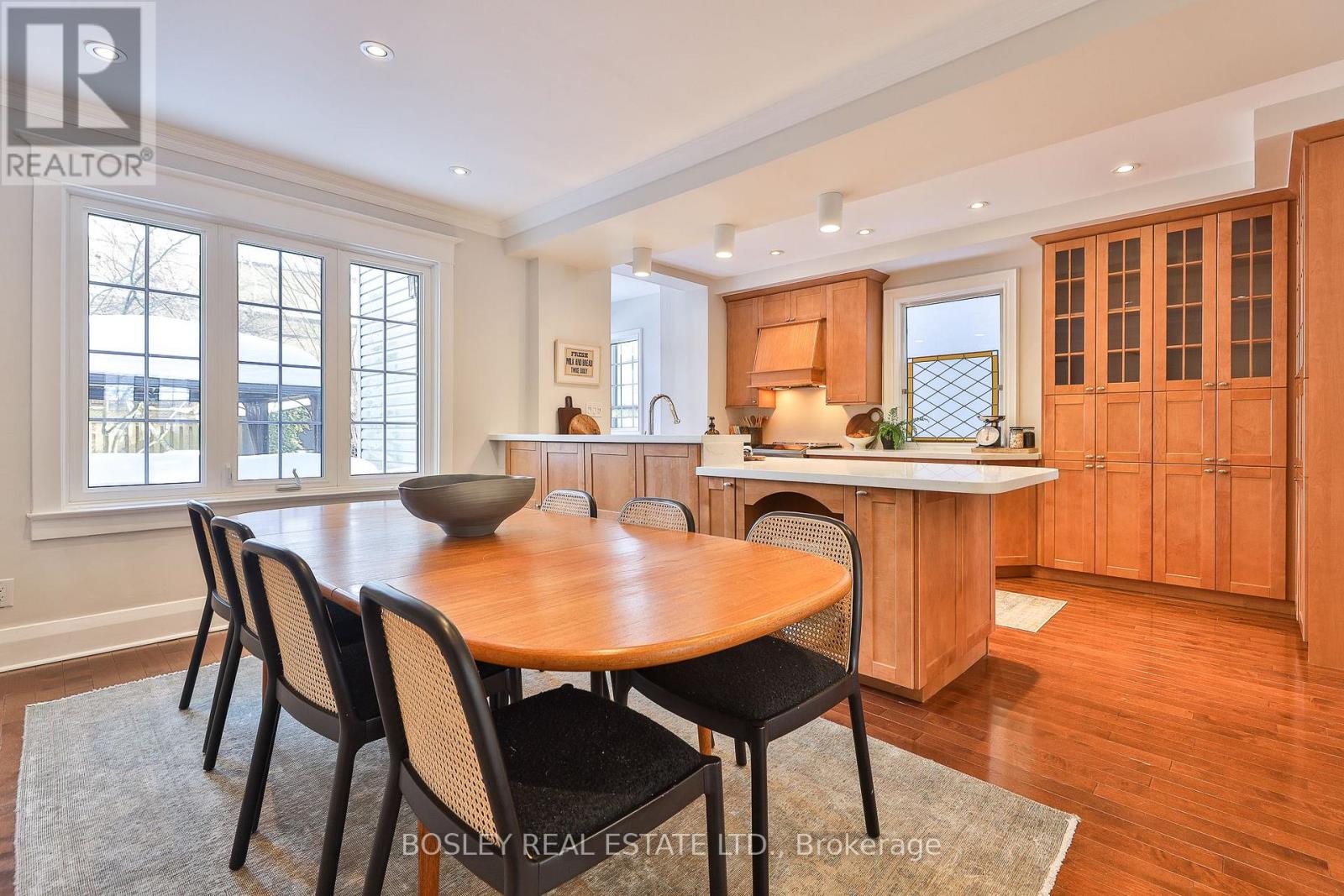 413 Beresford Avenue, Toronto, Ontario  M6S 3B6 - Photo 7 - W12753562