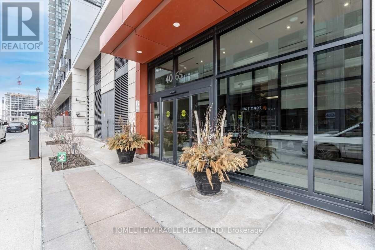 502 - 4065 Brickstone Mews, Mississauga, Ontario  L5B 0G3 - Photo 4 - W12753574