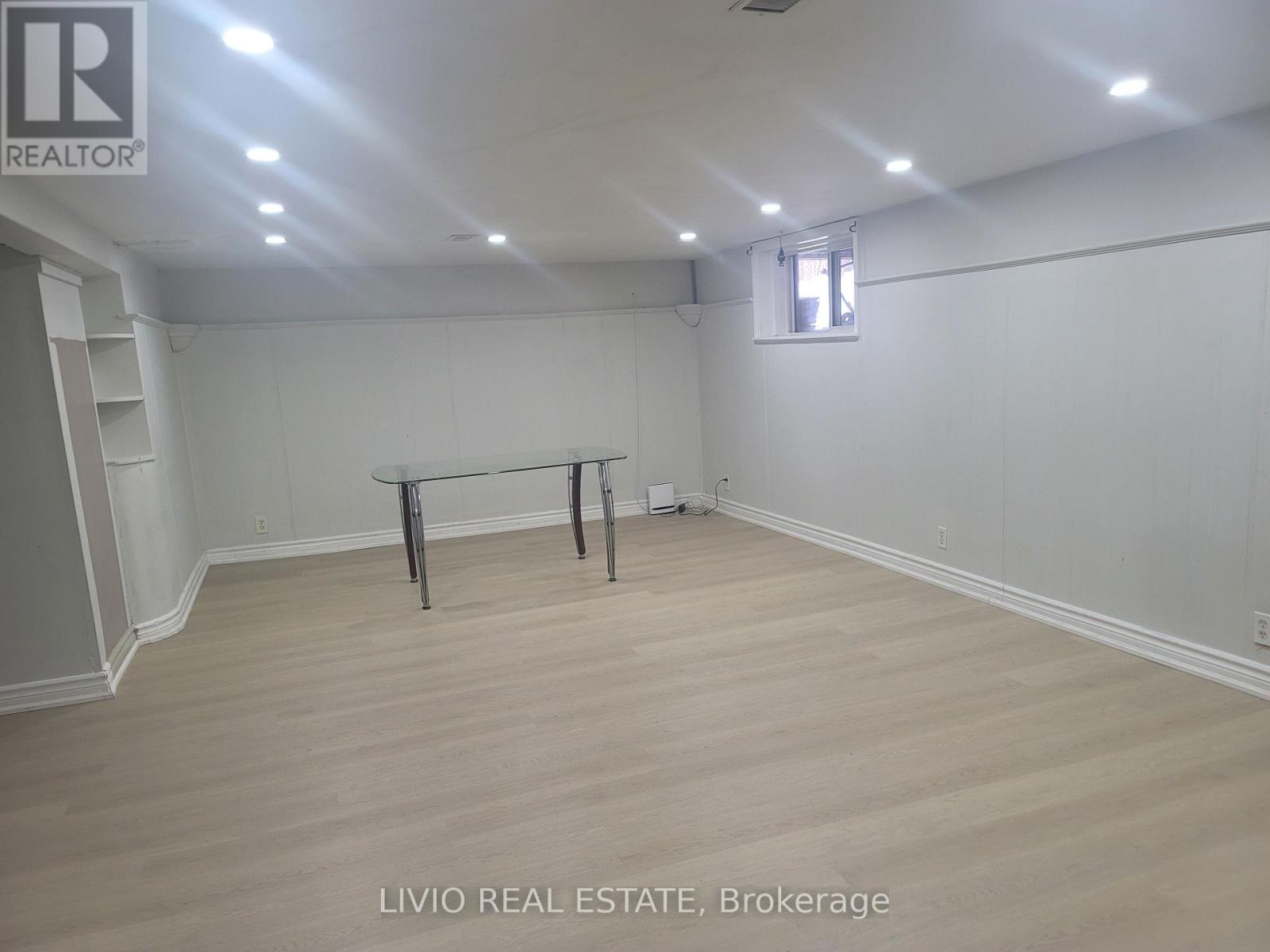 (BASEMENT) - 22 NORTHAMPTON DRIVE W, Toronto, Ontario