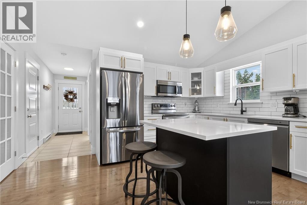 410 Glengrove Road, Moncton, New Brunswick  E1A 8C8 - Photo 6 - NB133049