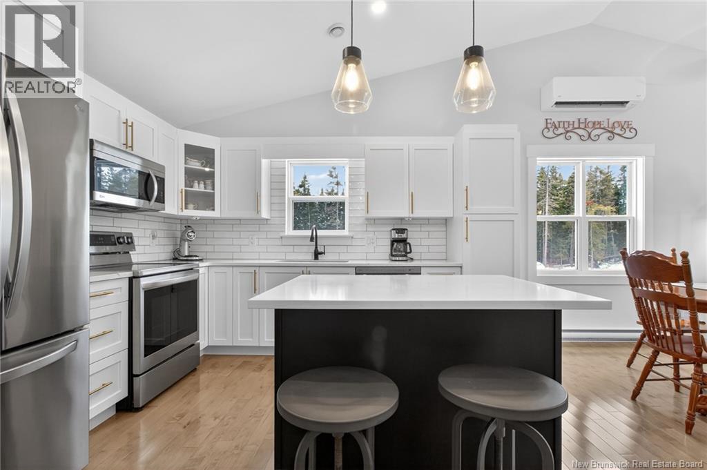 410 Glengrove Road, Moncton, New Brunswick  E1A 8C8 - Photo 8 - NB133049