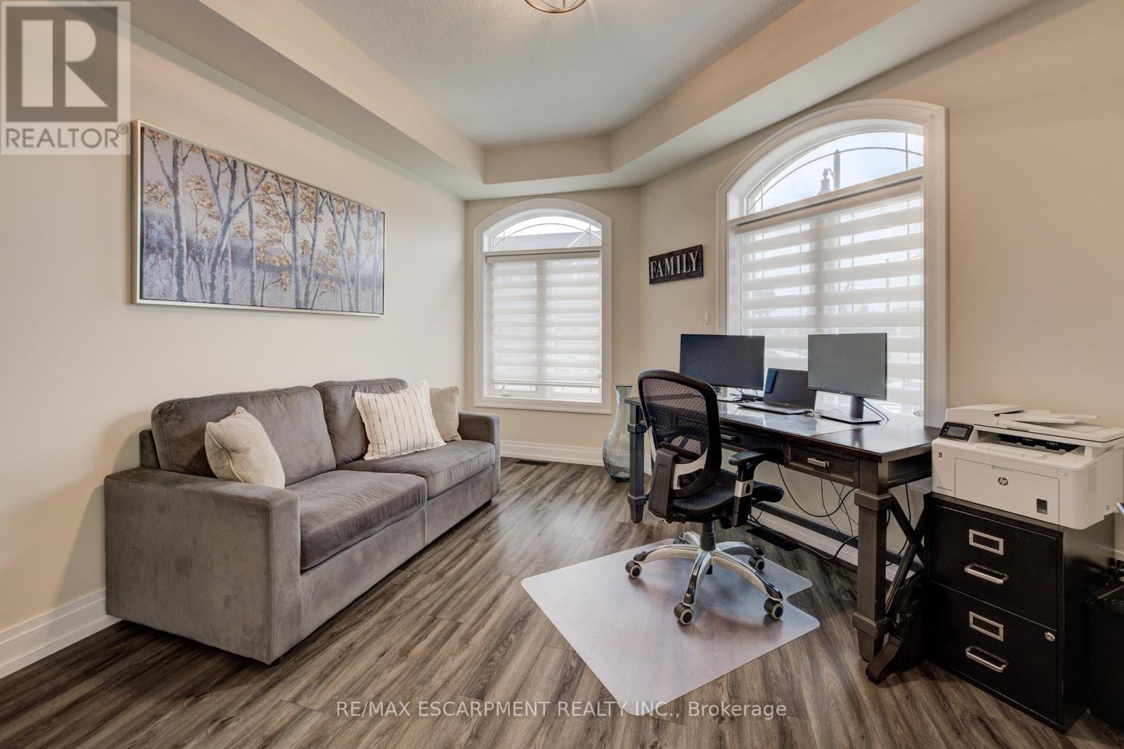 50 Kenesky Drive, Hamilton, Ontario  L8B 1Y2 - Photo 7 - X12753600