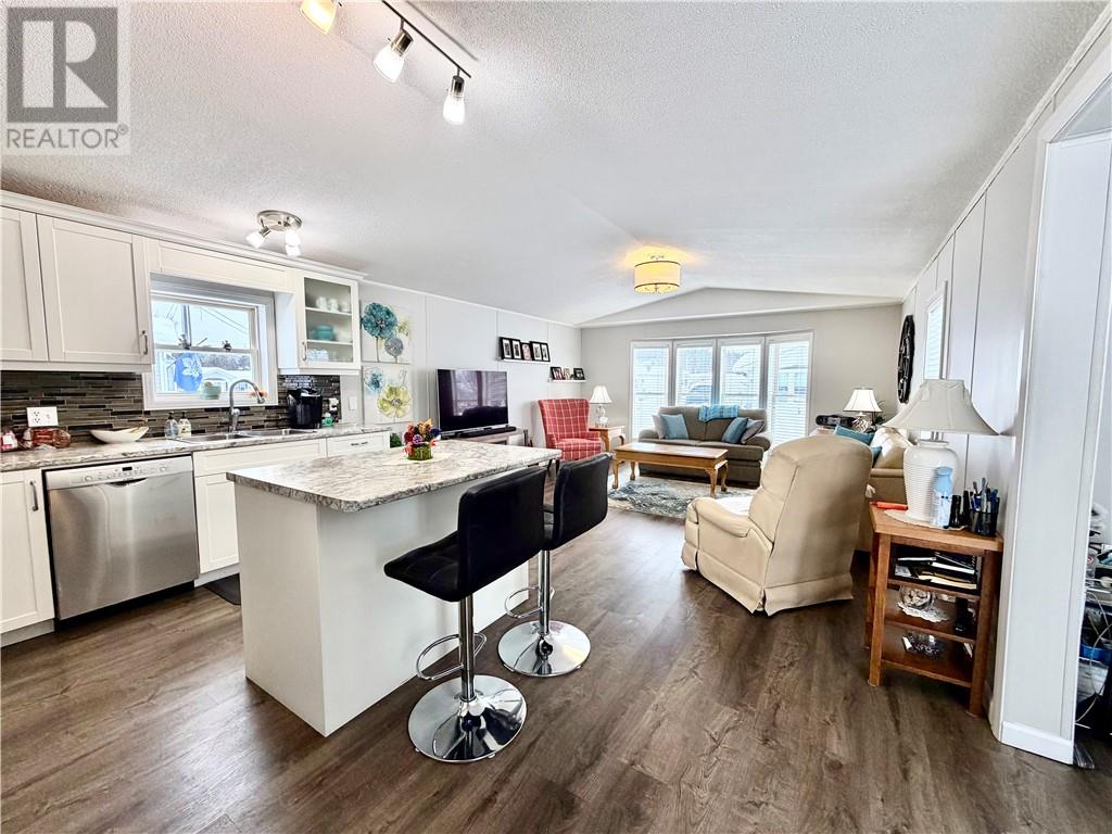 100 Corbin Avenue, Wahnapitae, Ontario   - Photo 13 - 2126278